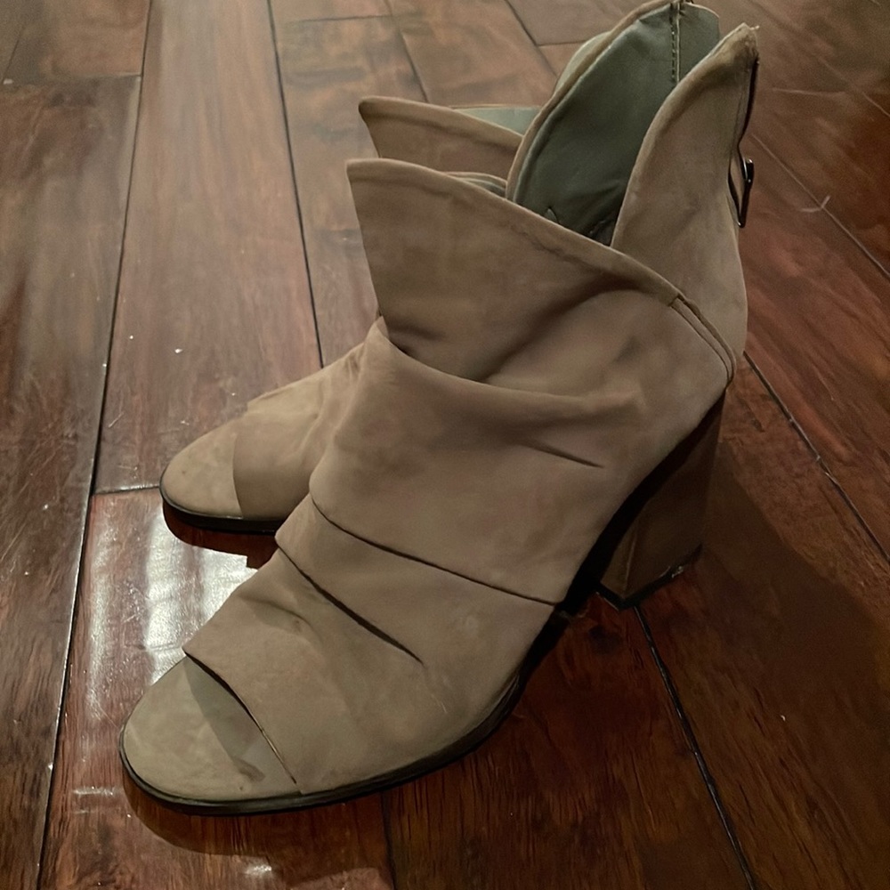Tahari slouchy open toe booties